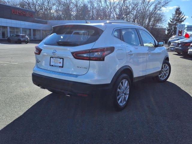 2022 Nissan Rogue Sport SV