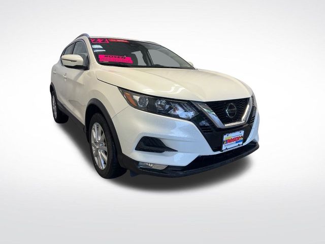 2022 Nissan Rogue Sport SV