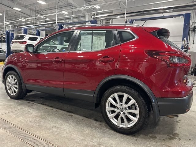 2022 Nissan Rogue Sport SV