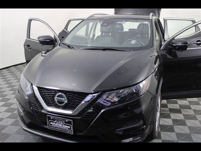 2022 Nissan Rogue Sport SV