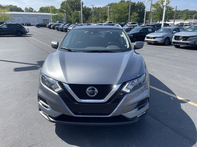 2022 Nissan Rogue Sport SV