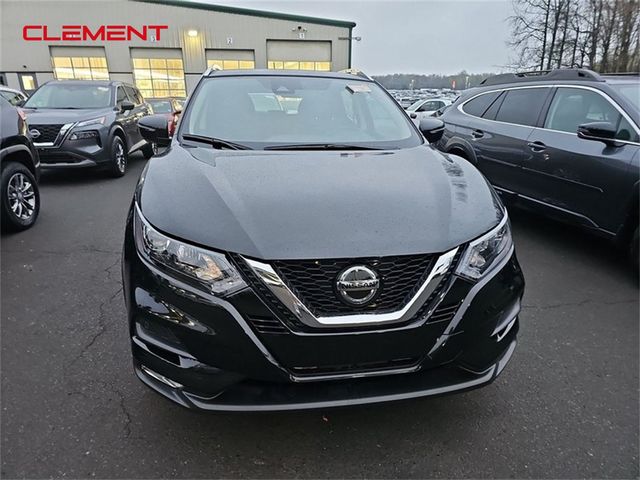 2022 Nissan Rogue Sport SV