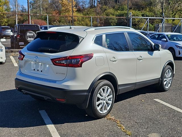 2022 Nissan Rogue Sport SV