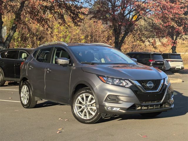 2022 Nissan Rogue Sport SV