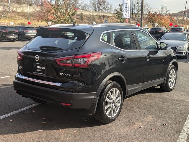 2022 Nissan Rogue Sport SV