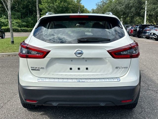 2022 Nissan Rogue Sport SV