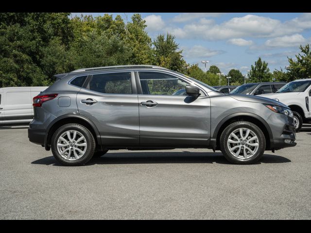 2022 Nissan Rogue Sport SV