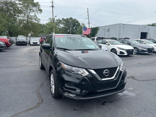 2022 Nissan Rogue Sport SV