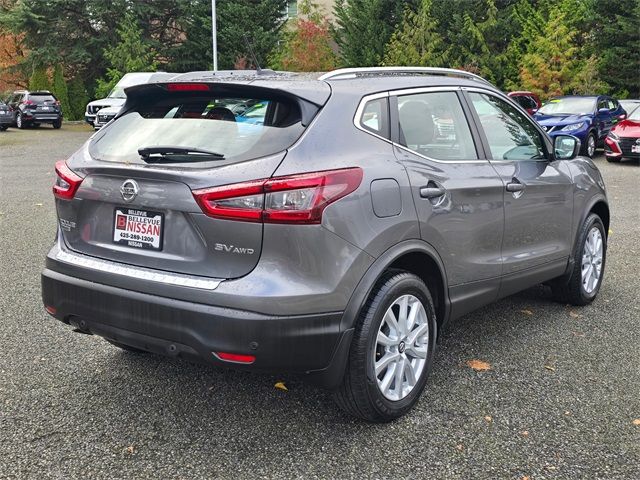 2022 Nissan Rogue Sport SV