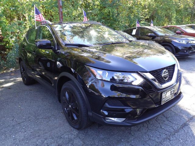 2022 Nissan Rogue Sport SV