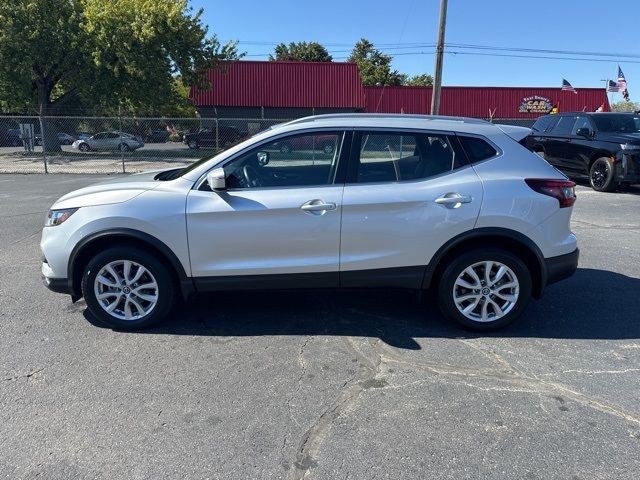 2022 Nissan Rogue Sport SV