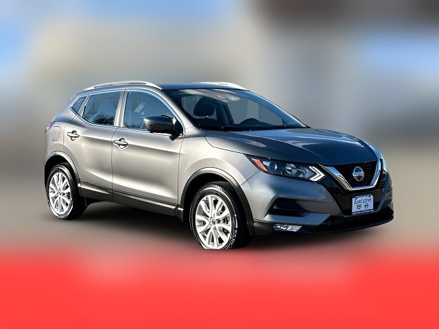 2022 Nissan Rogue Sport SV