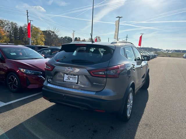 2022 Nissan Rogue Sport SV