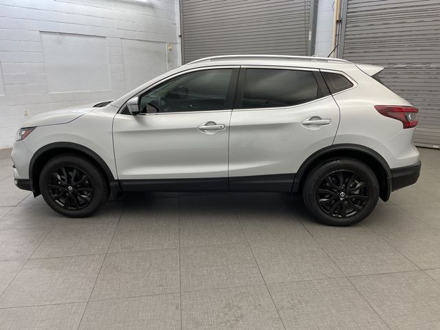 2022 Nissan Rogue Sport SV