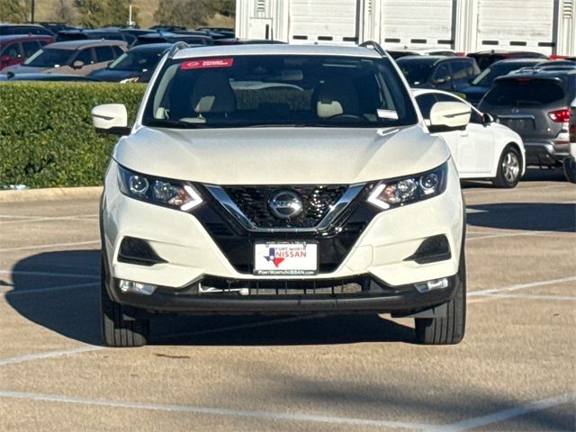 2022 Nissan Rogue Sport SV