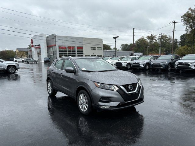 2022 Nissan Rogue Sport SV