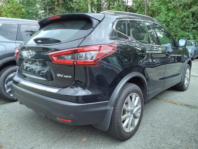 2022 Nissan Rogue Sport SV