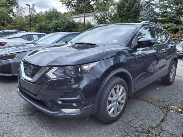 2022 Nissan Rogue Sport SV