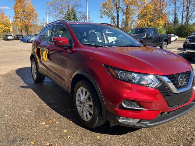 2022 Nissan Rogue Sport SV