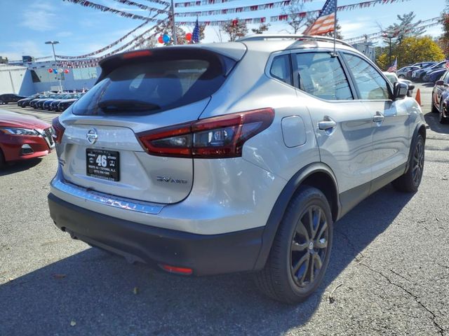 2022 Nissan Rogue Sport SV