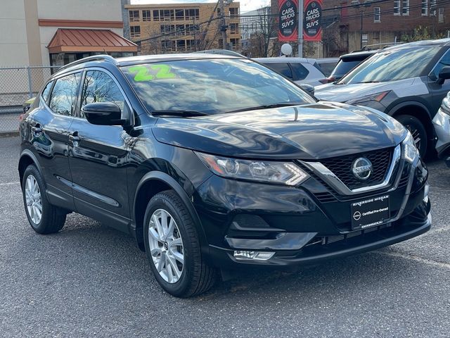 2022 Nissan Rogue Sport SV