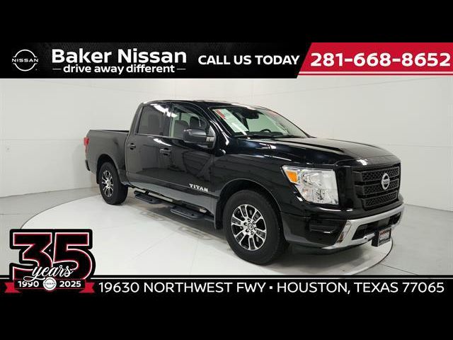 2022 Nissan Titan SV