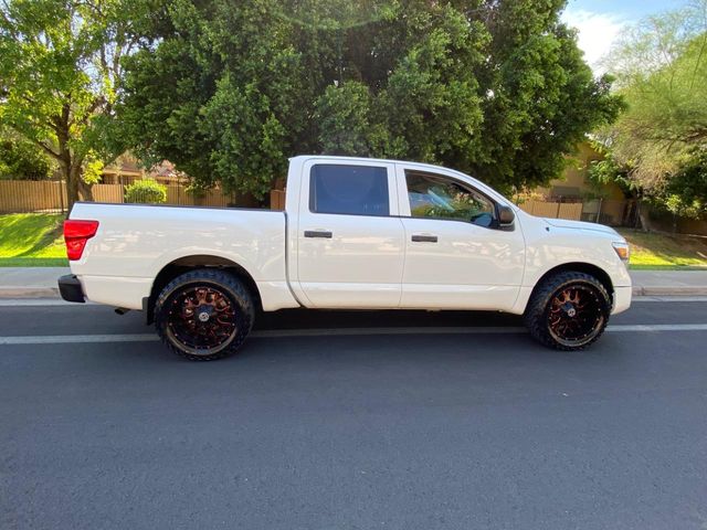 2022 Nissan Titan S