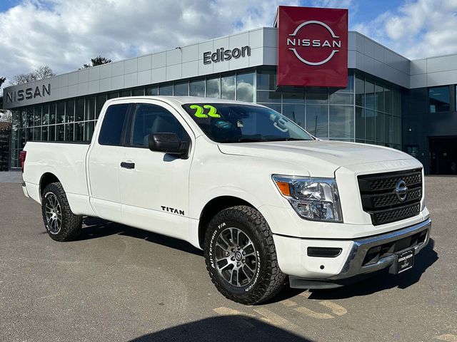 2022 Nissan Titan SV