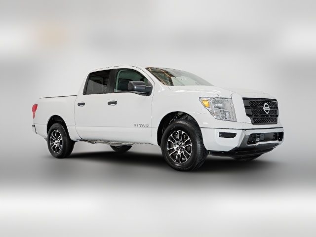 2022 Nissan Titan SV