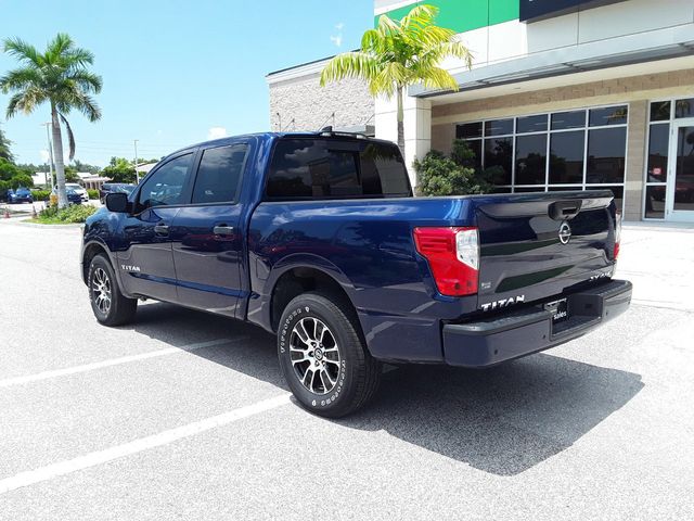 2022 Nissan Titan SV