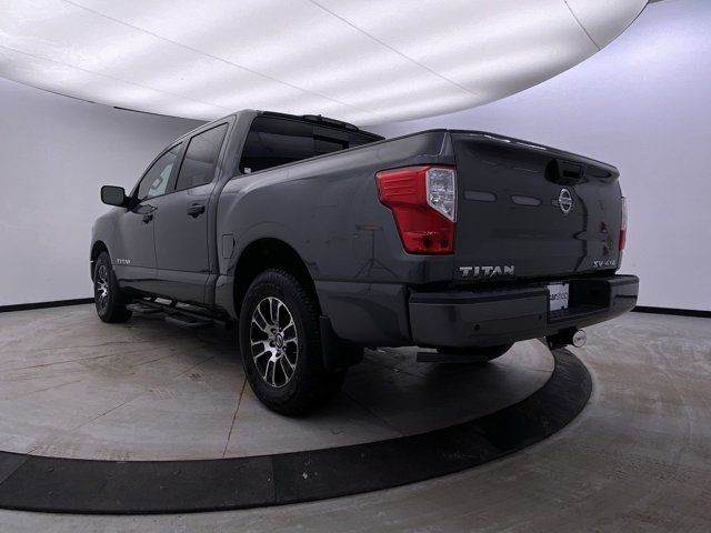 2022 Nissan Titan SV