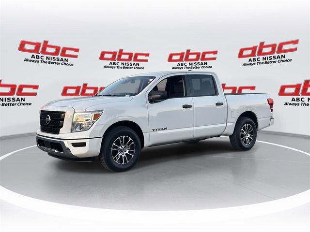 2022 Nissan Titan SV