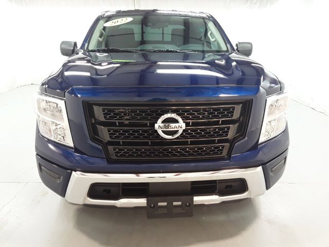 2022 Nissan Titan SV