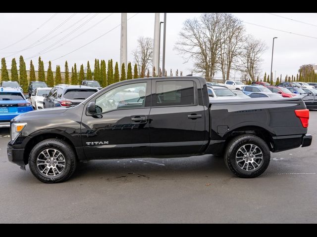 2022 Nissan Titan SV