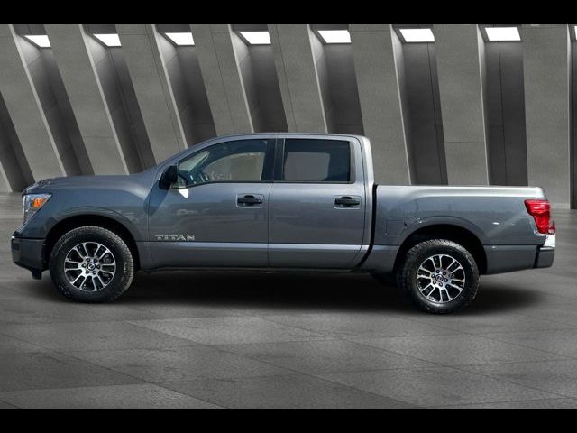 2022 Nissan Titan SV