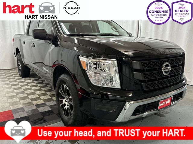 2022 Nissan Titan SV