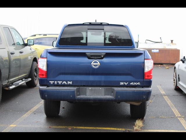 2022 Nissan Titan SV