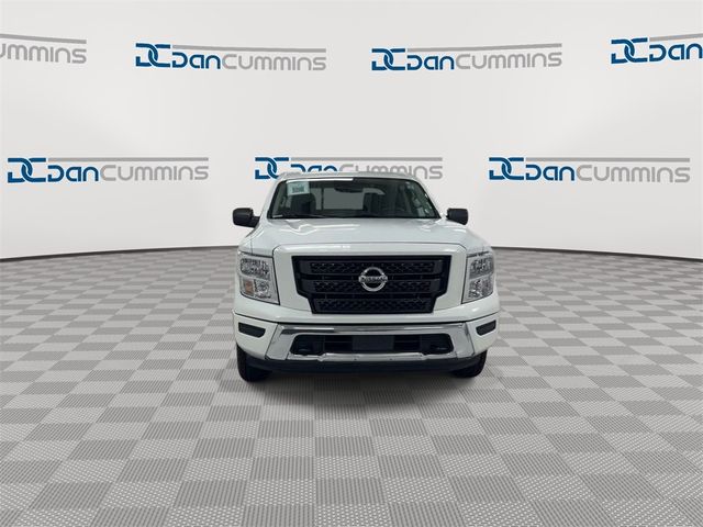 2022 Nissan Titan SV