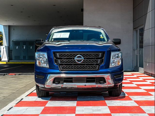 2022 Nissan Titan SV
