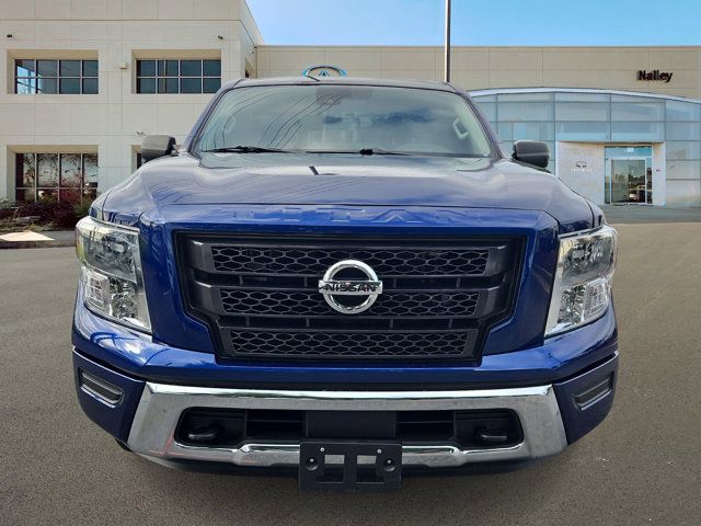 2022 Nissan Titan SV