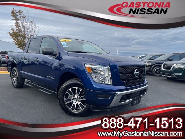 2022 Nissan Titan SV