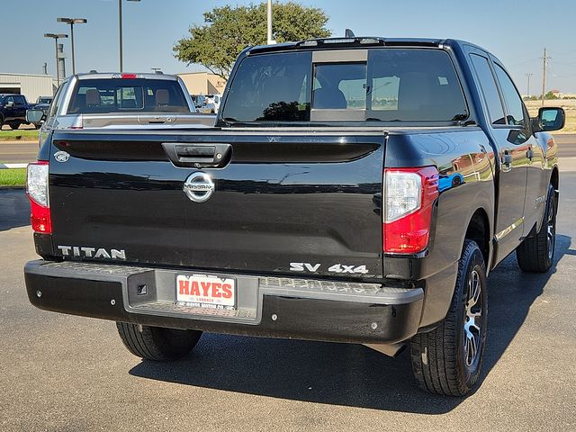 2022 Nissan Titan SV