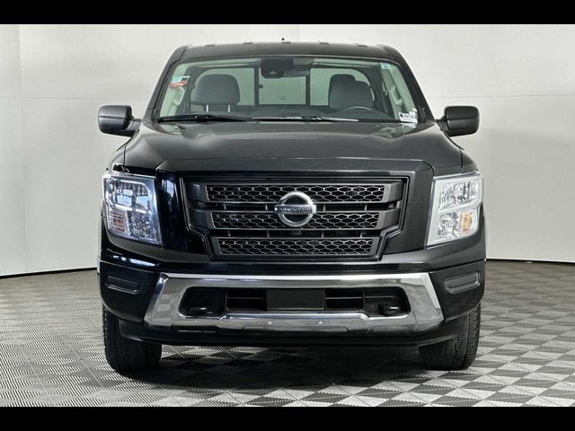 2022 Nissan Titan SV