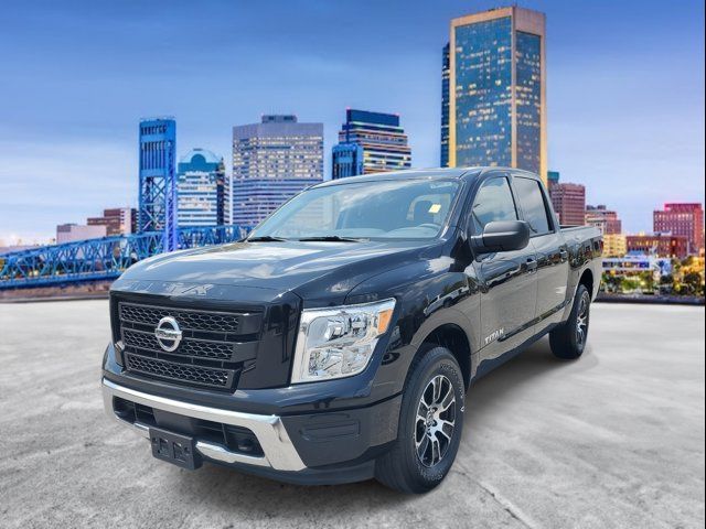 2022 Nissan Titan SV