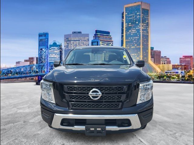 2022 Nissan Titan SV