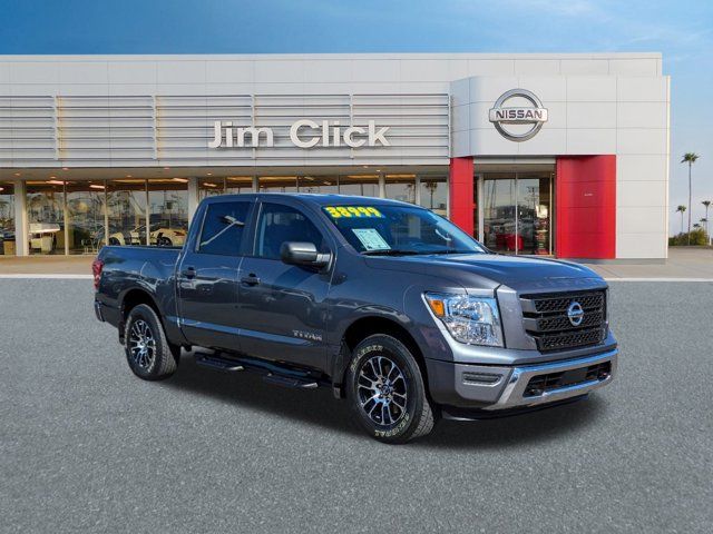 2022 Nissan Titan SV