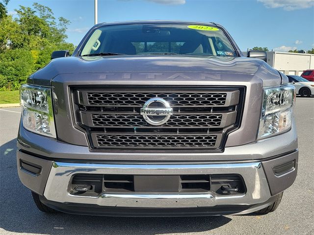 2022 Nissan Titan SV