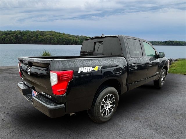 2022 Nissan Titan SV