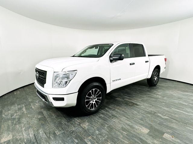 2022 Nissan Titan SV