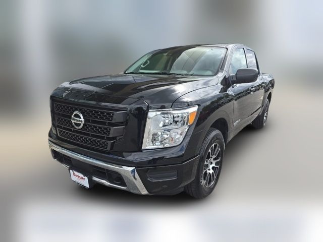 2022 Nissan Titan SV